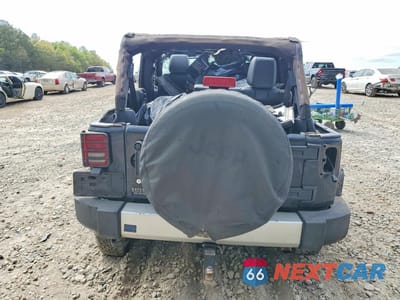 Zdjęcie 6 z 12 samochodu: 2013 JEEP WRANGLER UNLIMITED SAHARA VIN:1C4BJWEG8DL663464 - miniatura