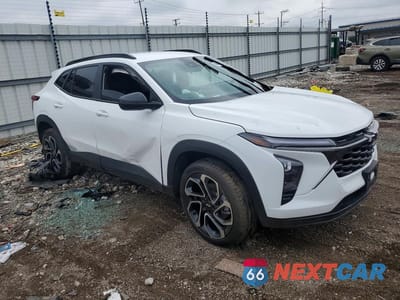Czwarte zdjęcie samochodu z boku: 2025 CHEVROLET TRAX 2RS VIN:KL77LJEPXSC041722 - miniatura