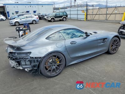 Trzecie zdjęcie samochodu z tyłu: 2018 MERCEDES-BENZ AMG GT R VIN:WDDYJ7KA6JA013187 - miniatura