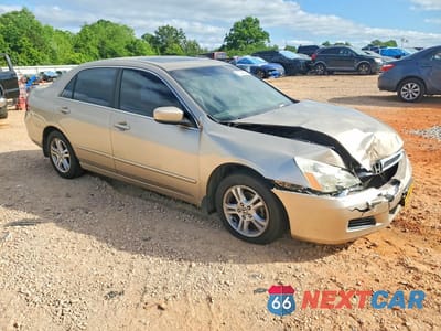 Czwarte zdjęcie samochodu z boku: 2006 HONDA ACCORD EX VIN:1HGCM56816A109549 - miniatura