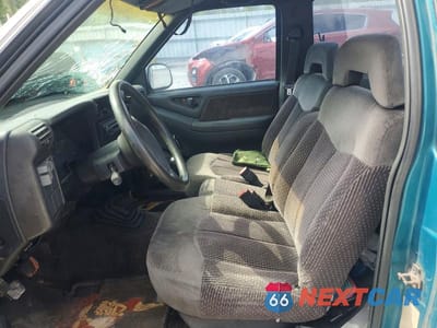Zdjęcie 7 z 12 samochodu: 1994 GMC SONOMA VIN:1GTCS1449RK521407 - miniatura