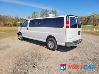 Trzecie zdjęcie samochodu z tyłu: 2015 CHEVROLET EXPRESS G3500 LT VIN:1GAZG1FG2F1135280 - miniatura