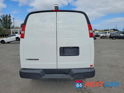 Zdjęcie 6 z 13 samochodu: 2012 GMC SAVANA G2500 DELIVERY VAN VIN:1GTW7FCA8C1190352 - miniatura