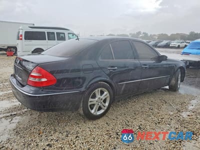 Trzecie zdjęcie samochodu z tyłu: 2006 MERCEDES-BENZ E 350 4MATIC VIN:WDBUF87J66X205334 - miniatura
