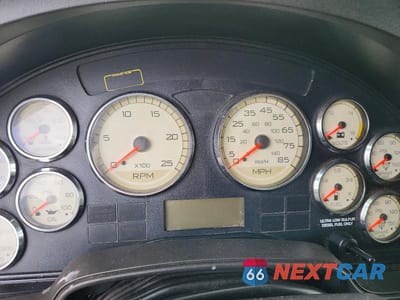 Zdjęcie 8 z 10 samochodu: 2012 INTERNATIONAL PROSTAR SEMI TRUCK VIN:3HSDJSJR2CN672765 - miniatura