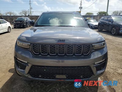 Piąte zdjęcie samochodu w środku: 2025 JEEP GRAND CHEROKEE SUMMIT VIN:1C4RJHEG2S8768754 - miniatura