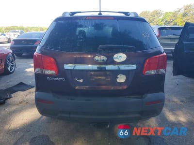 Zdjęcie 6 z 13 samochodu: 2013 KIA SORENTO LX VIN:5XYKT4A69DG351287 - miniatura