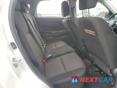 Zdjęcie 11 z 13 samochodu: 2018 MITSUBISHI RVR SE LIMITED VIN:JA4AJ4AW0JZ606322 - miniatura