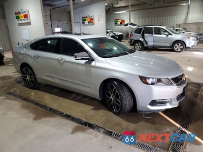 Czwarte zdjęcie samochodu z boku: 2019 CHEVROLET IMPALA PREMIER VIN:2G1105S37K9131422 - miniatura