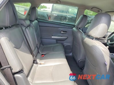 Zdjęcie 10 z 12 samochodu: 2013 TOYOTA PRIUS V THREE VIN:JTDZN3EU1D3219477 - miniatura