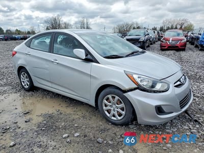 Czwarte zdjęcie samochodu z boku: 2013 HYUNDAI ACCENT GLS VIN:KMHCT4AE6DU487334 - miniatura