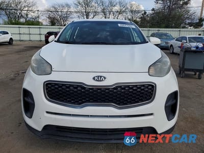 Piąte zdjęcie samochodu w środku: 2017 KIA SPORTAGE LX VIN:KNDPM3AC0H7086569 - miniatura