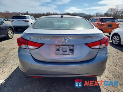 Zdjęcie 6 z 11 samochodu: 2011 HYUNDAI ELANTRA GLS VIN:KMHDH4AE6BU167708 - miniatura