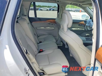 Zdjęcie 10 z 12 samochodu: 2021 VOLVO XC90 T6 MOMENTUM VIN:YV4A22PK8M1720449 - miniatura