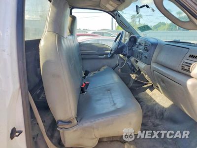 Zdjęcie 10 z 12 samochodu: 2006 FORD F250 SUPER DUTY VIN:1FTNF20526EA50485 - miniatura