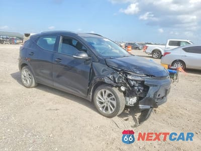 Czwarte zdjęcie samochodu z boku: 2023 CHEVROLET BOLT EUV LT VIN:1G1FY6S02P4142865 - miniatura