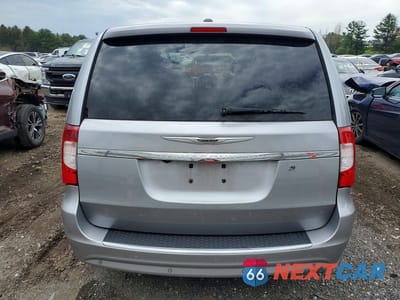 Zdjęcie 6 z 13 samochodu: 2015 CHRYSLER TOWN & COUNTRY S VIN:2C4RC1HG0FR618472 - miniatura