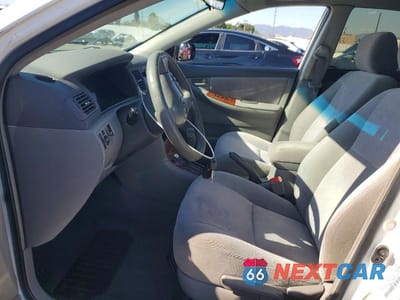 Zdjęcie 7 z 12 samochodu: 2006 TOYOTA COROLLA LE VIN:1NXBR32EX6Z681421 - miniatura