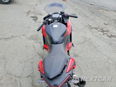 Zdjęcie 6 z 8 samochodu: 2025 KAWASAKI EX500 A VIN:ML5EXGJ17SDA55488 - miniatura