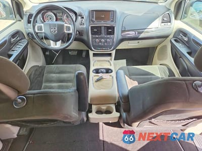 Zdjęcie 8 z 13 samochodu: 2016 DODGE GRAND CARAVAN SXT VIN:2C4RDGCGXGR374208 - miniatura