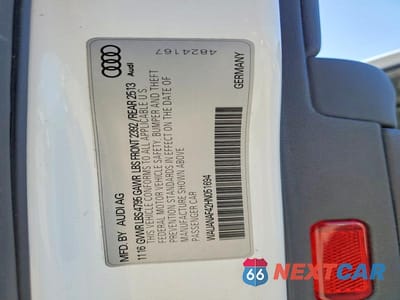 Zdjęcie 12 z 12 samochodu: 2017 AUDI A4 PREMIUM VIN:WAUANAF42HN051694 - miniatura