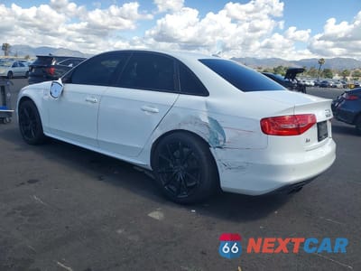 Drugie zdjęcie samochodu z przodu: 2016 AUDI A4 PREMIUM S-LINE VIN:WAUAFAFL4GN010907 - miniatura
