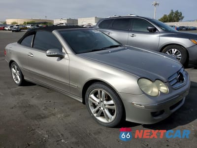 Czwarte zdjęcie samochodu z boku: 2006 MERCEDES-BENZ CLK 350 VIN:WDBTK56G56T069863 - miniatura