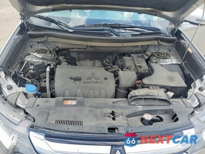 Zdjęcie 12 z 12 samochodu: 2018 MITSUBISHI OUTLANDER SE VIN:JA4AD3A35JJ002089 - miniatura