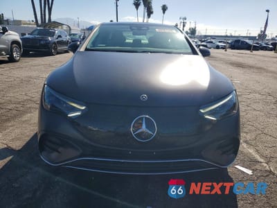 Piąte zdjęcie samochodu w środku: 2023 MERCEDES-BENZ EQE SEDAN 350 4MATIC VIN:W1KEG1CB8PF037959 - miniatura