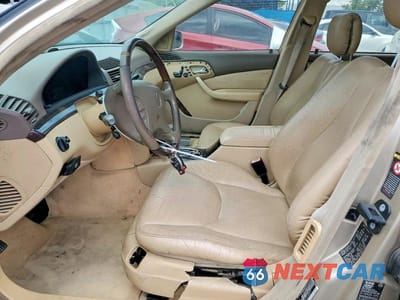 Zdjęcie 7 z 12 samochodu: 2001 MERCEDES-BENZ S 500 VIN:WDBNG75J41A152014 - miniatura