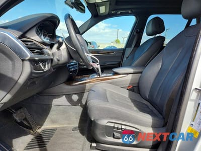 Zdjęcie 7 z 13 samochodu: 2017 BMW X5 SDRIVE35I VIN:5UXKR2C31H0U23986 - miniatura