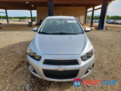 Piąte zdjęcie samochodu w środku: 2015 CHEVROLET SONIC LTZ VIN:1G1JE5SB0F4111014 - miniatura