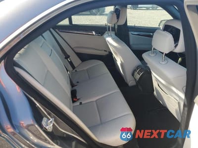Zdjęcie 10 z 12 samochodu: 2011 MERCEDES-BENZ C 300 VIN:WDDGF5EB9BR174030 - miniatura