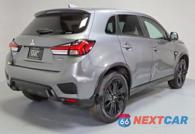 Trzecie zdjęcie samochodu z tyłu: 2025 MITSUBISHI OUTLANDER SPORT S VIN:JA4ARUAU5SU003081 - miniatura