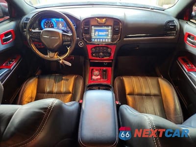 Zdjęcie 8 z 12 samochodu: 2022 CHRYSLER 300 S VIN:2C3CCABG7NH158637 - miniatura