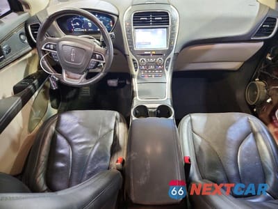 Zdjęcie 8 z 14 samochodu: 2020 LINCOLN NAUTILUS RESERVE VIN:2LMPJ8K93LBL12175 - miniatura