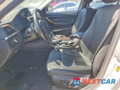 Zdjęcie 7 z 12 samochodu: 2014 BMW 328 I VIN:WBA3A5C54EF604912 - miniatura