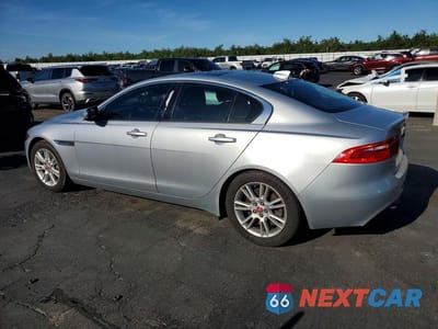 Drugie zdjęcie samochodu z przodu: 2017 JAGUAR XE PREMIUM VIN:SAJAD4BG5HA967110 - miniatura