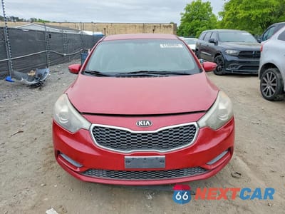 Piąte zdjęcie samochodu w środku: 2014 KIA FORTE LX VIN:KNAFX4A62E5213331 - miniatura