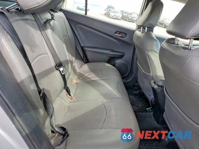 Zdjęcie 10 z 12 samochodu: 2019 TOYOTA PRIUS LE AWD-E VIN:JTDL9RFU4K3005379 - miniatura