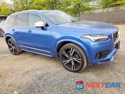 Czwarte zdjęcie samochodu z boku: 2016 VOLVO XC90 T6 VIN:YV4A22PM7G1081471 - miniatura