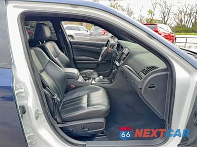 Piąte zdjęcie samochodu w środku: 2023 CHRYSLER 300 S VIN:2C3CCABG8PH628211 - miniatura