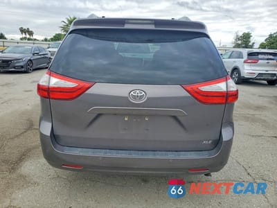 Zdjęcie 6 z 13 samochodu: 2015 TOYOTA SIENNA XLE PREMIUM 8-PASSENGER VIN:5TDYK3DC0FS584022 - miniatura