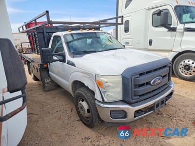 Czwarte zdjęcie samochodu z boku: 2016 FORD F350 SUPER DUTY VIN:1FDRF3G62GEB56745 - miniatura