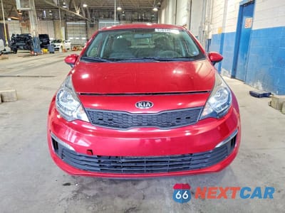Piąte zdjęcie samochodu w środku: 2017 KIA RIO LX VIN:KNADM4A31H6039465 - miniatura