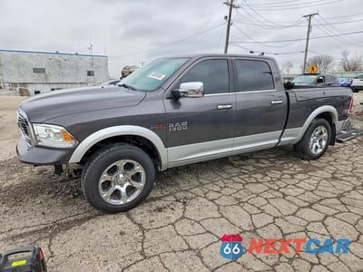 2018 RAM 1500 LARAMIE 4WD 3.0L TDSL CREW CAB 1C6RR7VM5JS262188 - główne zdjęcie licytacji z USA - miniatura