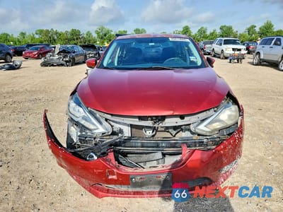 Piąte zdjęcie samochodu w środku: 2016 NISSAN SENTRA SV VIN:3N1AB7AP6GY305329 - miniatura