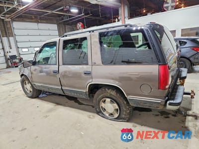 Drugie zdjęcie samochodu z przodu: 1997 GMC YUKON VIN:1GKEK13R9VJ737493 - miniatura