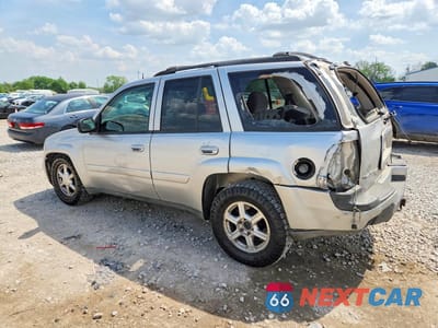 Drugie zdjęcie samochodu z przodu: 2005 CHEVROLET TRAILBLAZER LS VIN:1GNDT13SX52100783 - miniatura