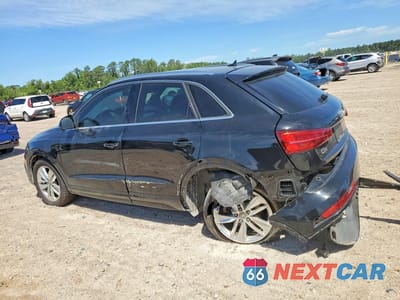 Drugie zdjęcie samochodu z przodu: 2016 AUDI Q3 PREMIUM PLUS VIN:WA1BFCFS0GR011422 - miniatura